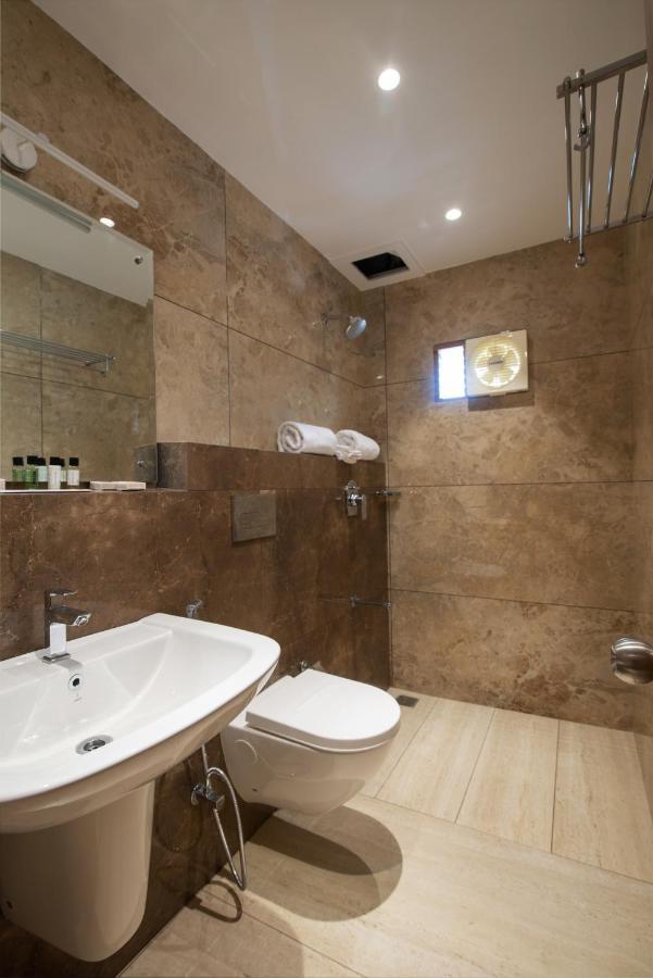 Time Square Boutique Hotel & Spa Alappuzha Esterno foto
