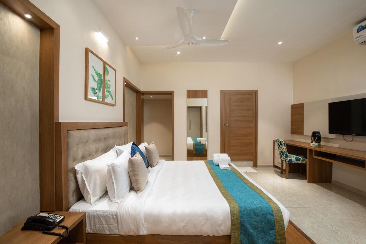 Time Square Boutique Hotel & Spa Alappuzha Esterno foto